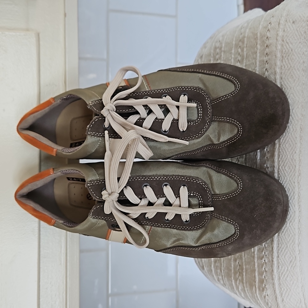 NWOB ECCO MEN'S SHOES